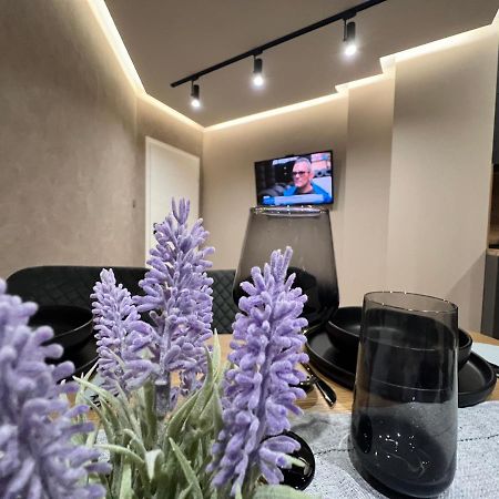 Apartament Varosha Luxury Lovetj Eksteriør billede