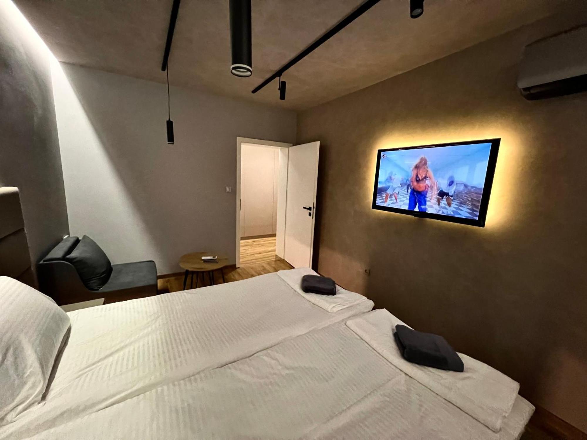 Apartament Varosha Luxury Lovetj Eksteriør billede